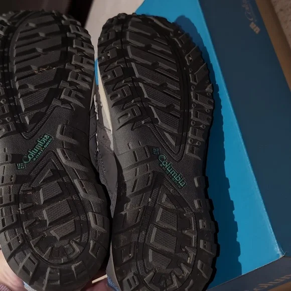 Columbia hiking shoes Y5 - Picture 4 of 5